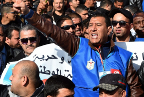 Tunisie: une manifestation de chômeurs tourne à l`affrontement devant le siège du gouvernement